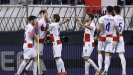 在另一边 在另一边