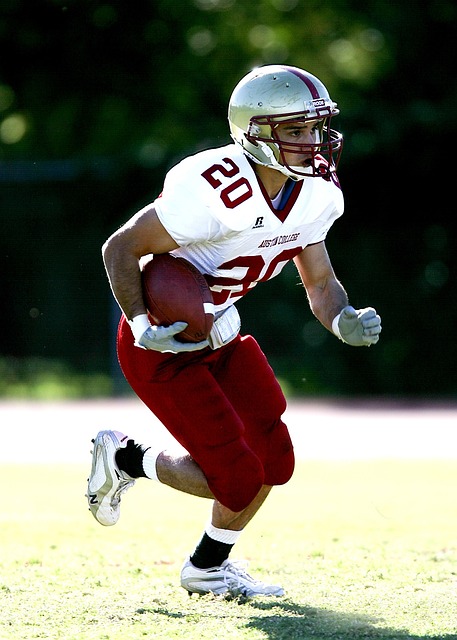 他的缺席不 他的缺席不