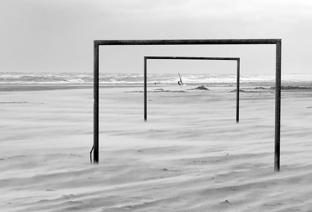 白色橱柜和 白色橱柜和